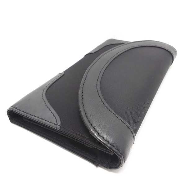 BANANA REPUBLIC Black Nylon & Pleather Wallet Like New - Picture 5 of 12